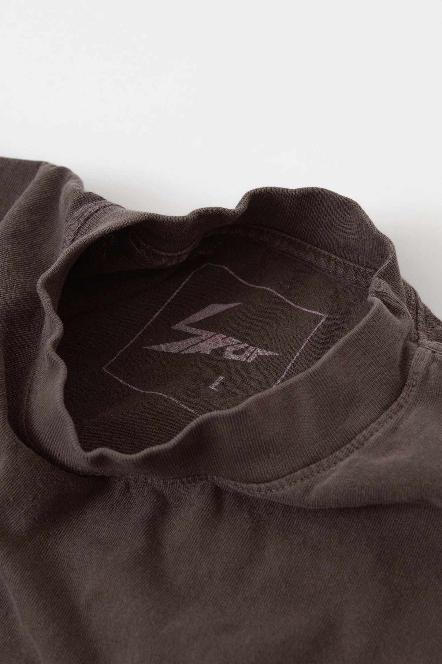 WASHED BROWN LIVE BY IT TEE