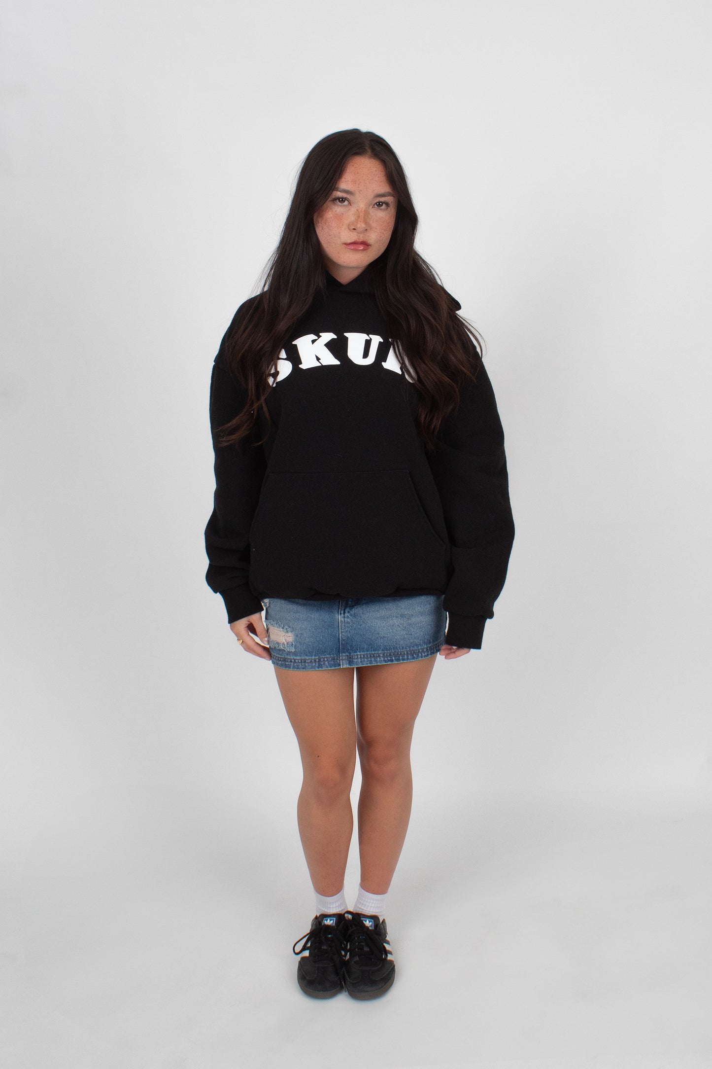 BLACK ARC HOODIE