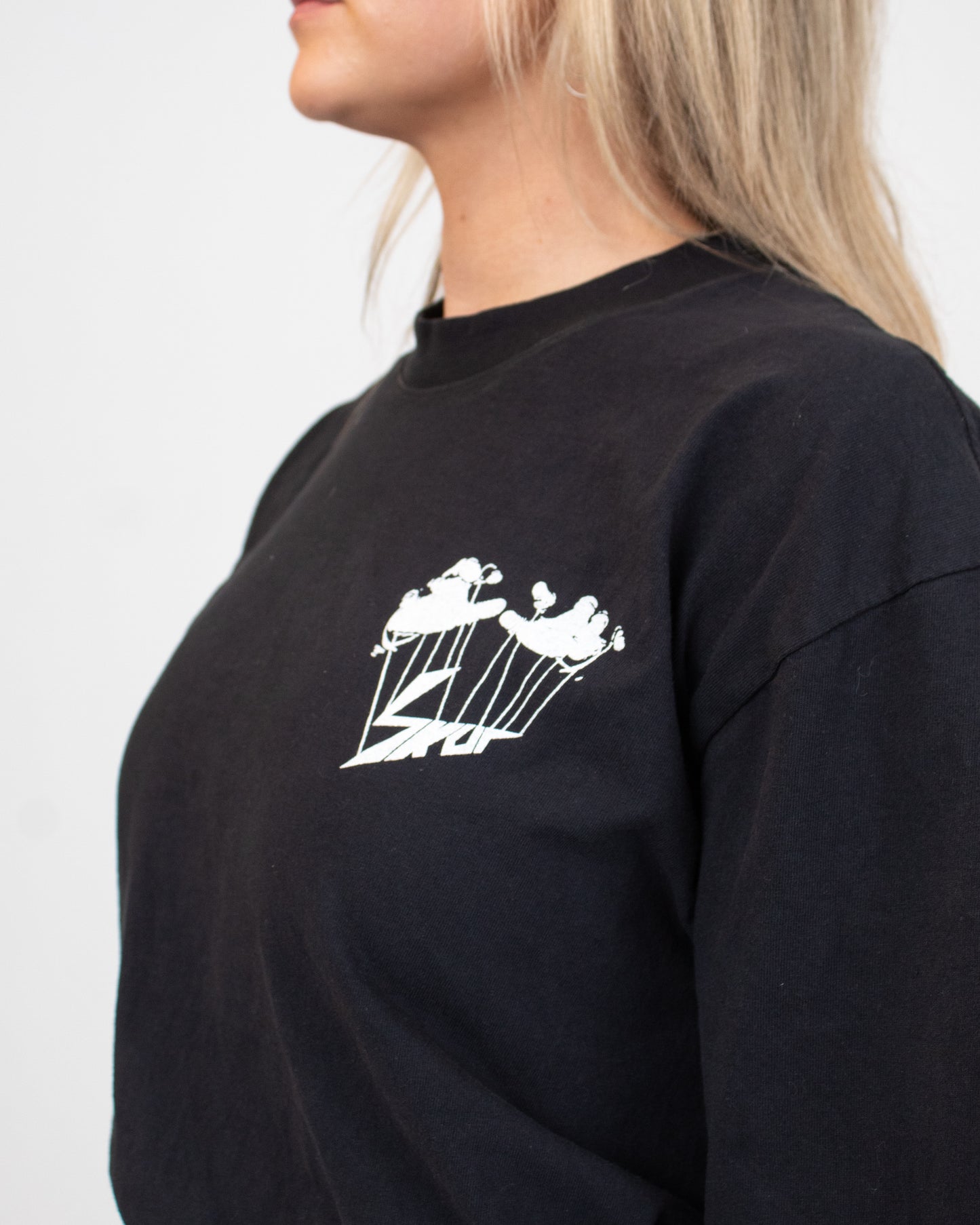 BLACK MARIONETTE TEE